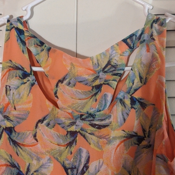 Girls coral blouse, size L - Picture 4 of 4